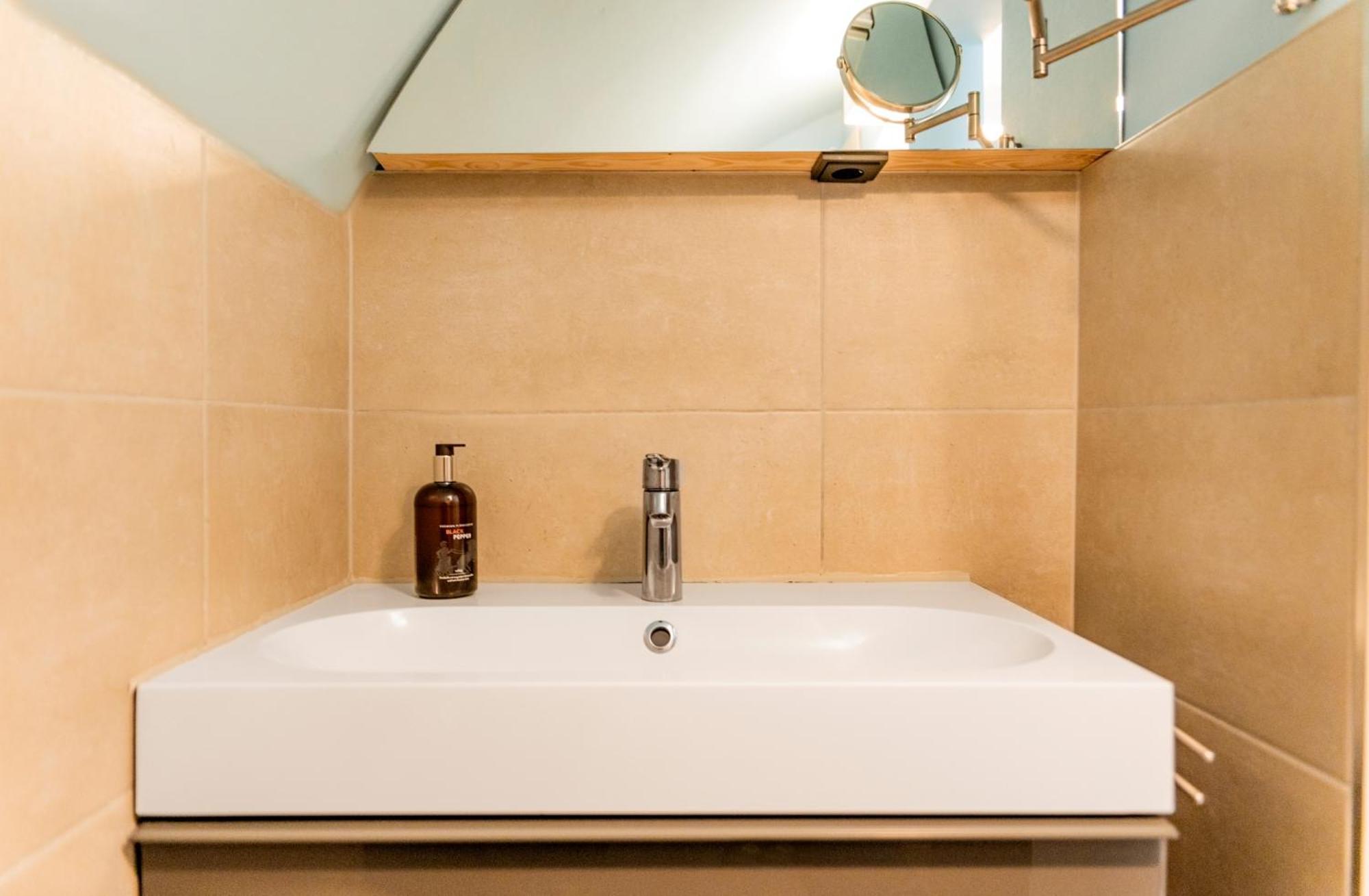 Suite-Regensburg Luaran gambar